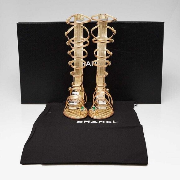 Chanel Gold Leather Flat Gladiator Boot Sandals Size 5.5/36 - Picture 1 of 5